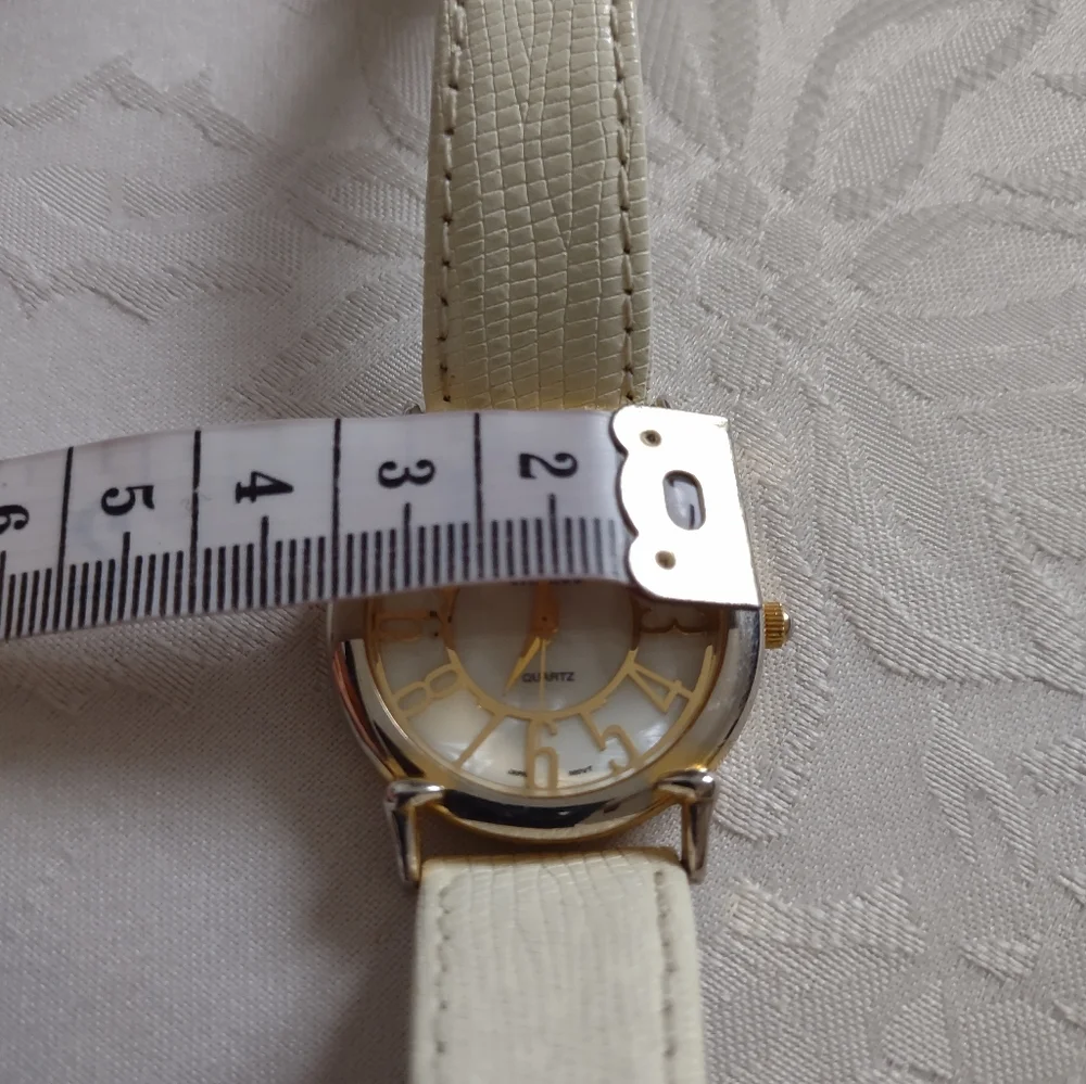 Mother Of Pearl Gitano stainless steel back Japan movt pearly face leather band